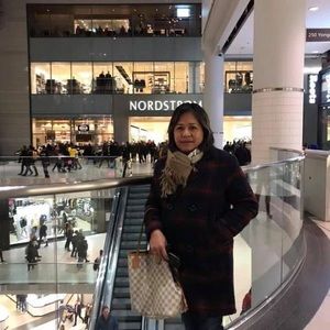 Meet your Posher, Rowena